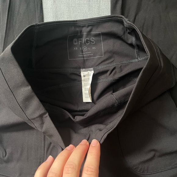 Figs high waisted Seville flare scrub leggings - Picture 11 of 11